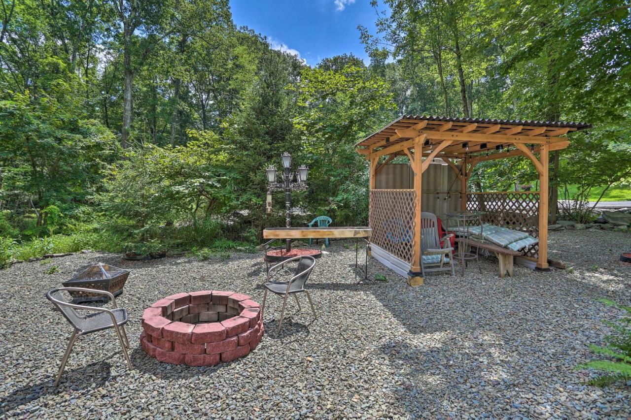Henryville Home With Hot Tub About 5 Mi To Camelback! ภายนอก รูปภาพ
