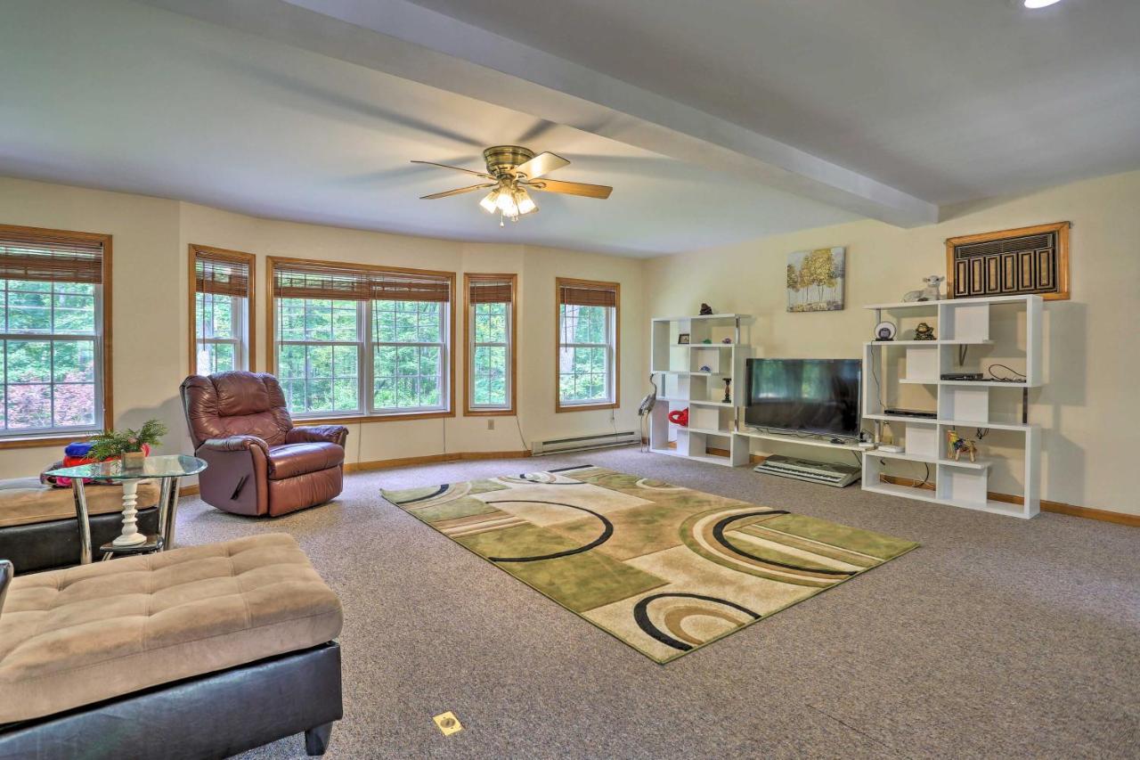 Henryville Home With Hot Tub About 5 Mi To Camelback! ภายนอก รูปภาพ
