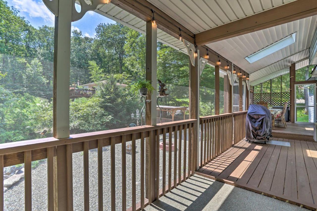 Henryville Home With Hot Tub About 5 Mi To Camelback! ภายนอก รูปภาพ